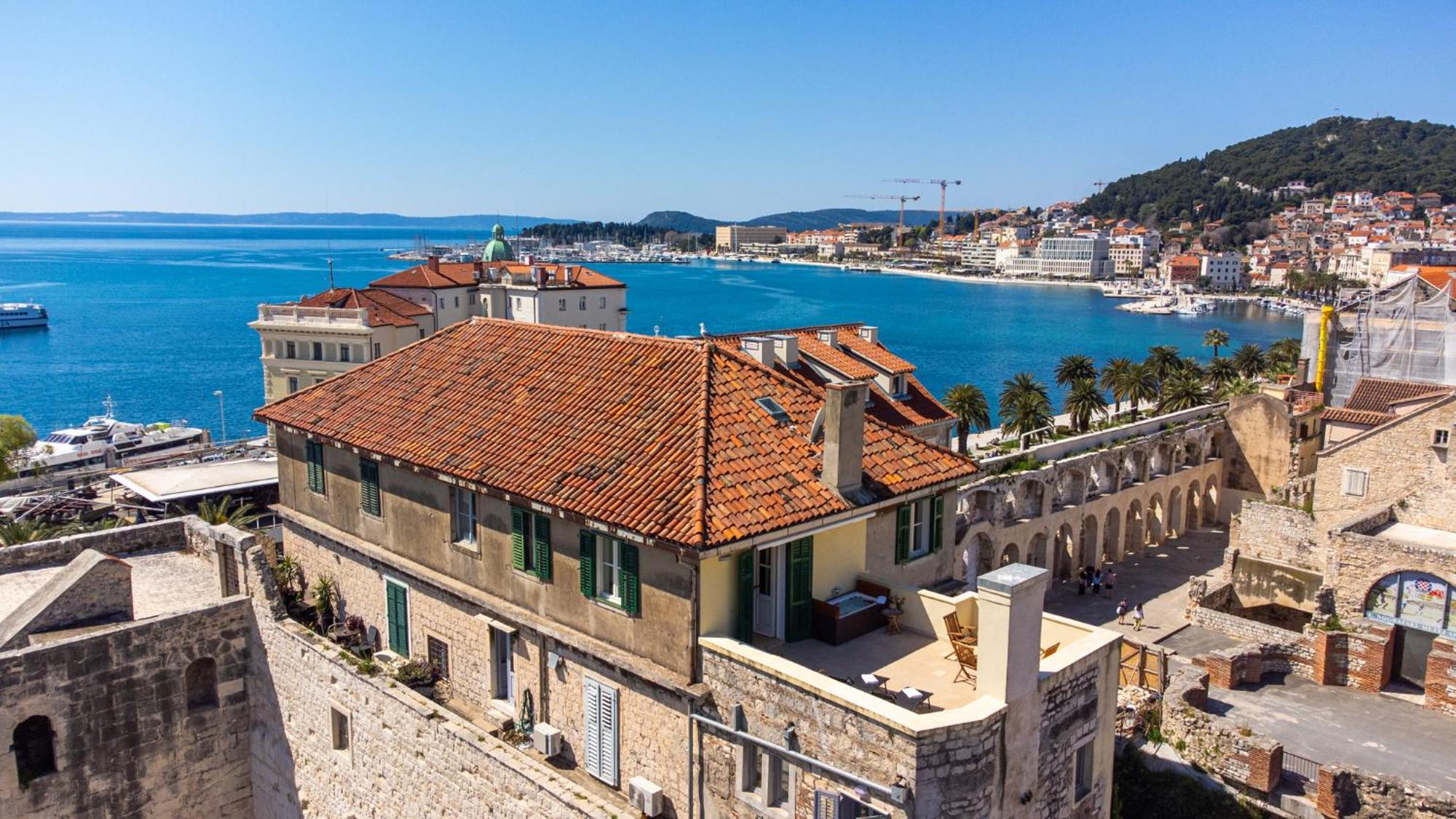Diocletian Tower - Bella Vista & Palazzo Σπλιτ Εξωτερικό φωτογραφία